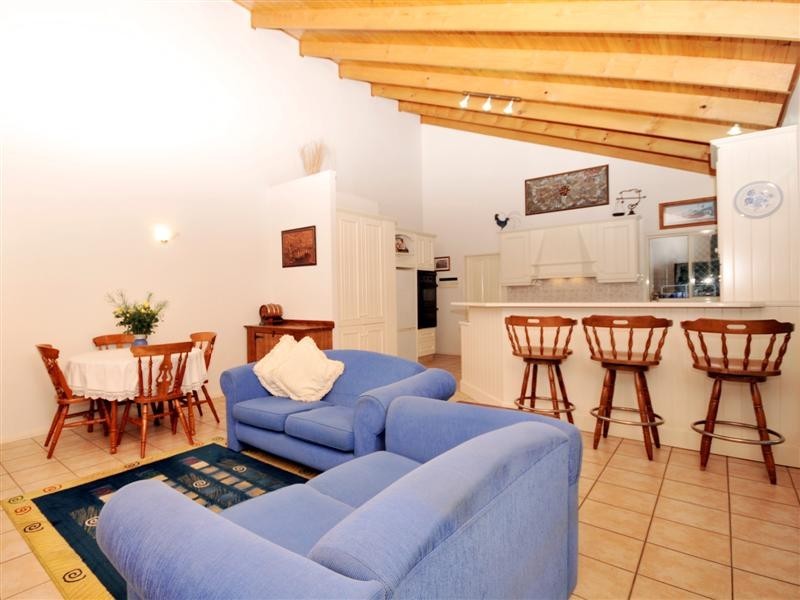 3 Bracken Court, Cashmere QLD 4500