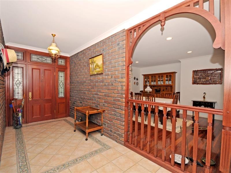 3 Bracken Court, Cashmere QLD 4500