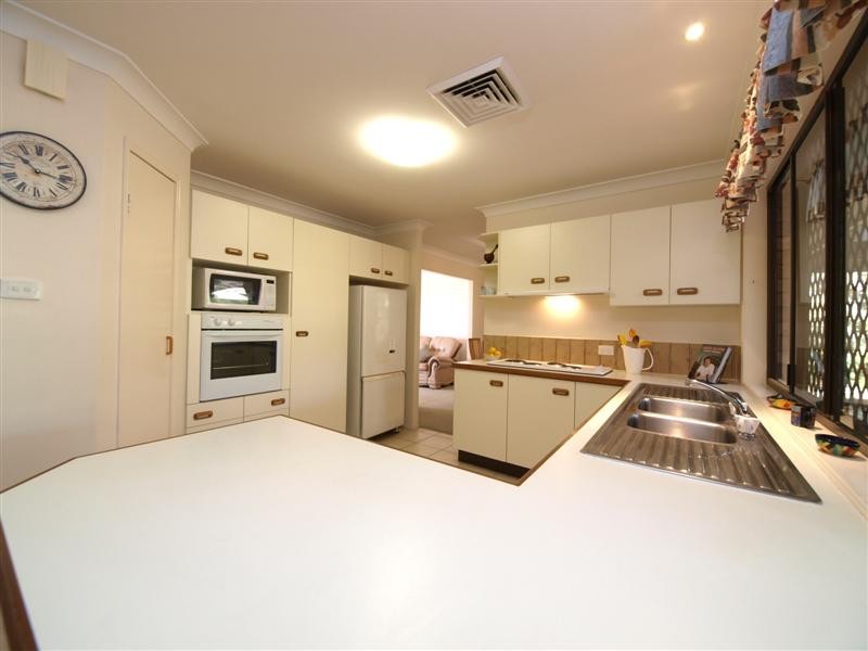 38 Chowchilla Street, Albany Creek QLD 4035