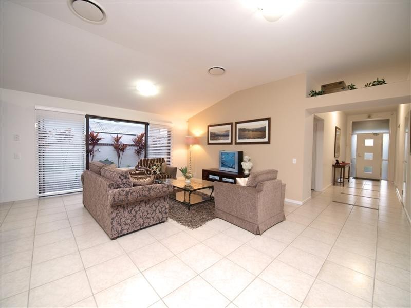 49 PONTIAC CIRCUIT, Warner QLD 4500