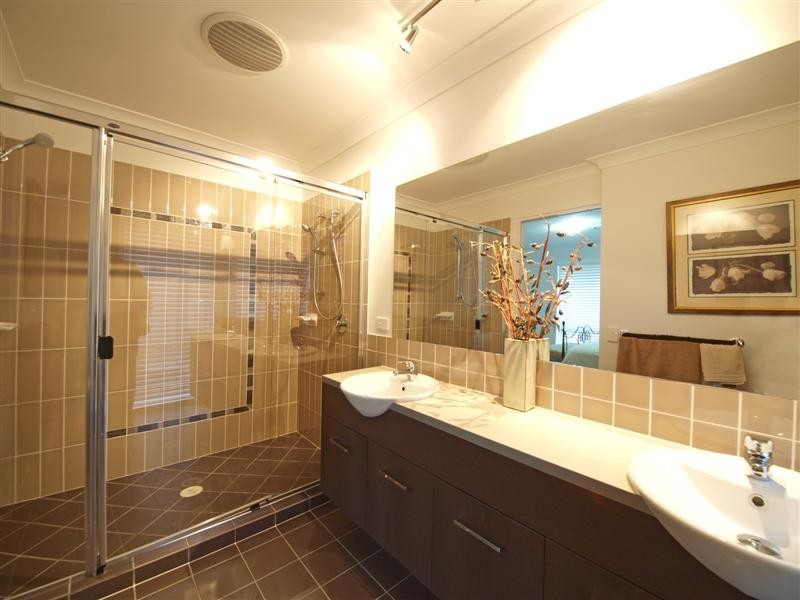 49 PONTIAC CIRCUIT, Warner QLD 4500