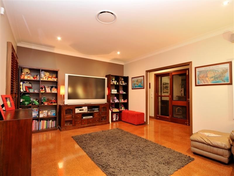 3 Phoebe Court, Bunya QLD 4055