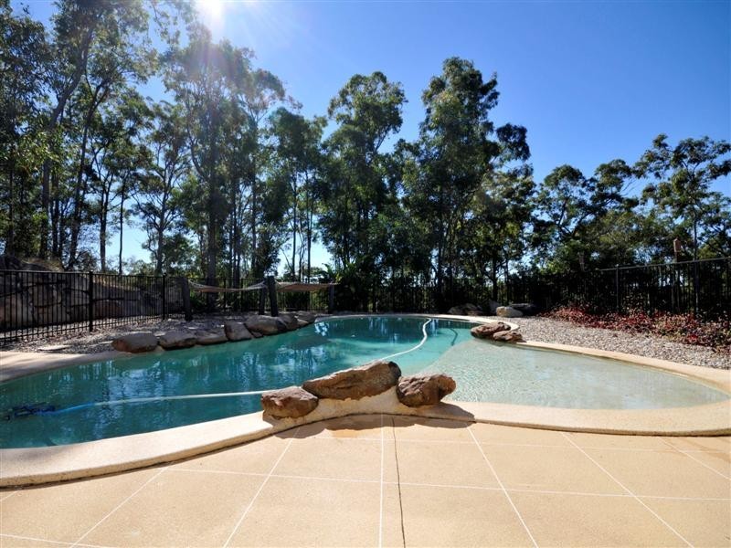 62 Corvus Drive, Cashmere QLD 4500