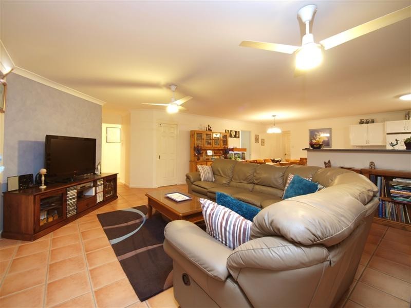 43 Cressbrook Drive, Albany Creek QLD 4035