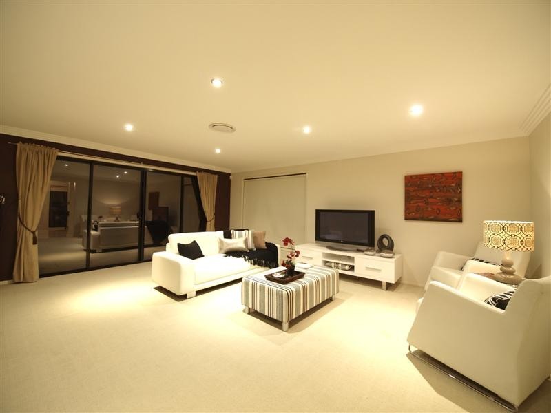 12 Alberic Court, Eatons Hill QLD 4037