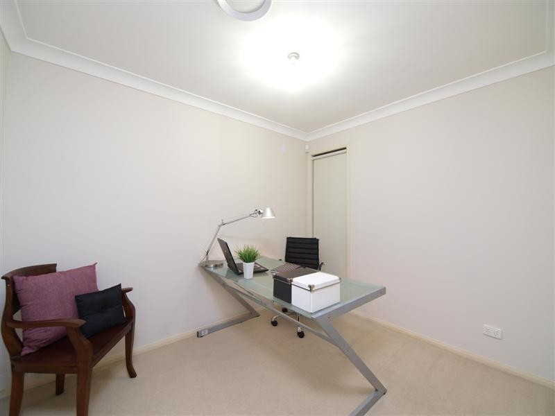 12 Alberic Court, Eatons Hill QLD 4037
