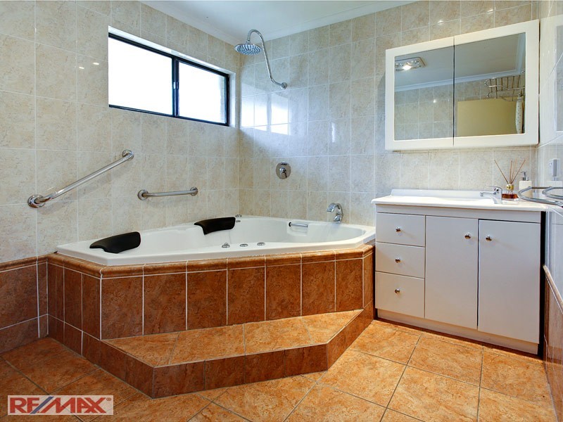 17 PITCHIE STREET, Strathpine QLD 4500