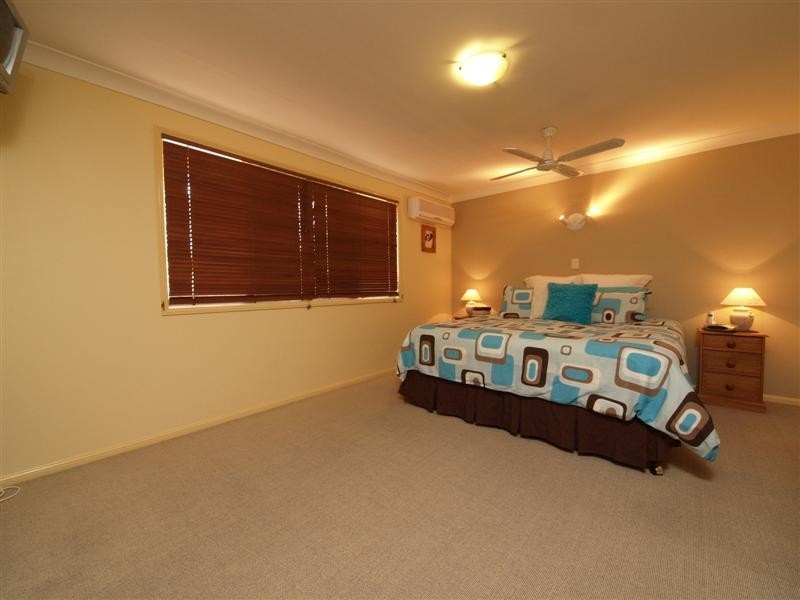 4 Monica Court, Eatons Hill QLD 4037