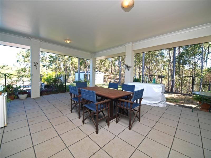 5 BENARKIN COURT, Cashmere QLD 4500