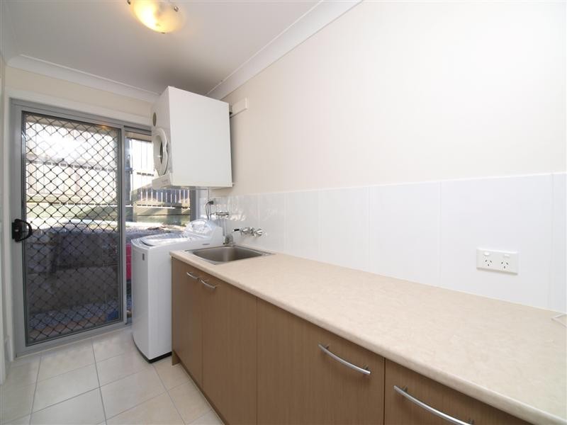 19 Lowai Court, Albany Creek QLD 4035