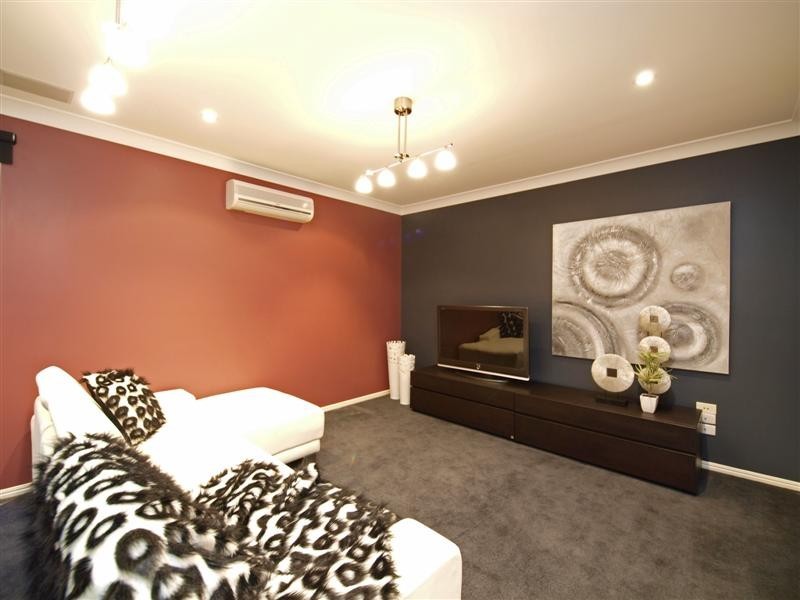 11 Peace Court, Eatons Hill QLD 4037