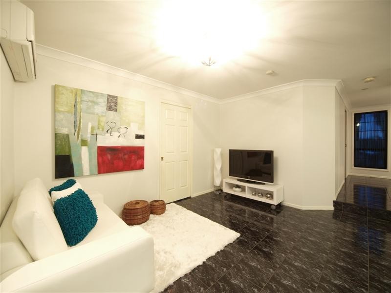 11 Peace Court, Eatons Hill QLD 4037