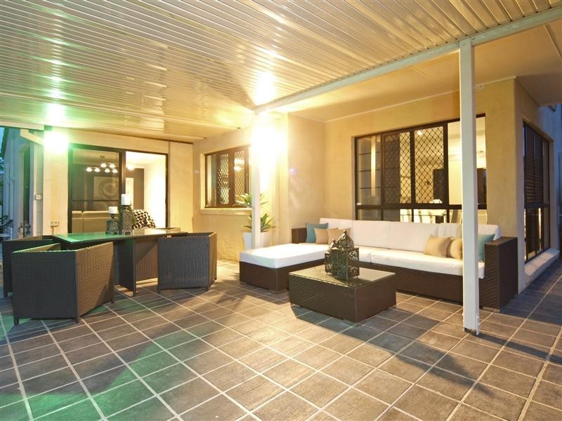 11 Peace Court, Eatons Hill QLD 4037