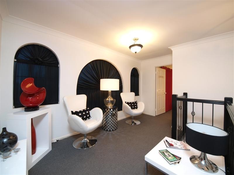 11 Peace Court, Eatons Hill QLD 4037