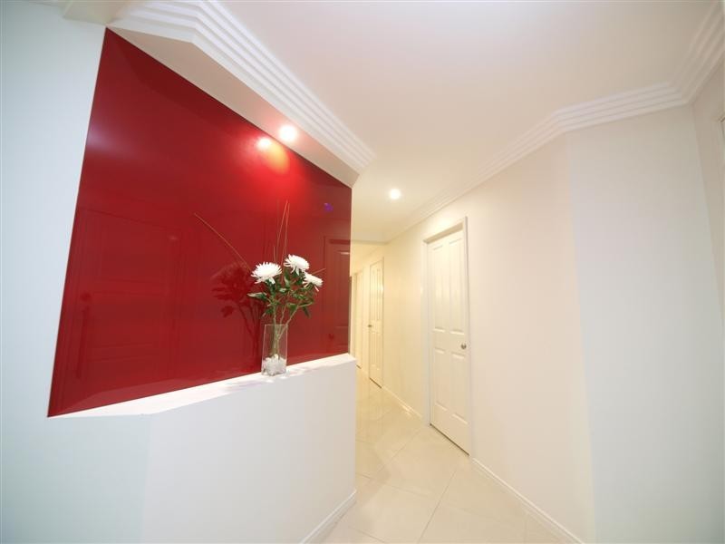 15  Corowa Court, Eatons Hill QLD 4037