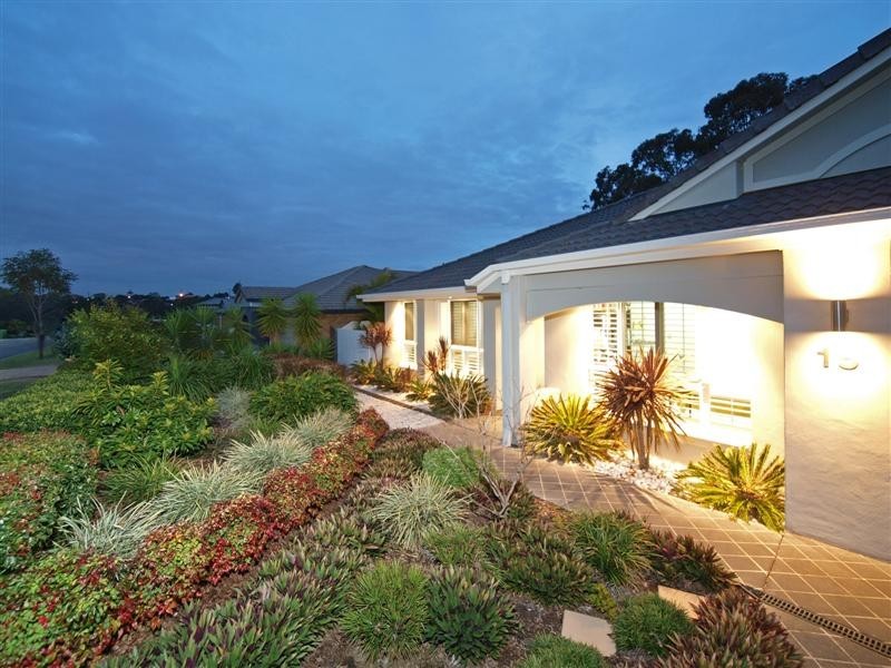 15  Corowa Court, Eatons Hill QLD 4037