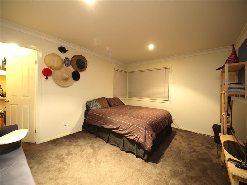 8 BIRCH CRT, Albany Creek QLD 4035