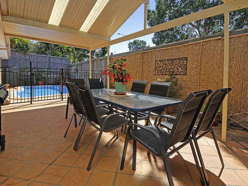 8 Octantis Court, Bridgeman Downs QLD 4035