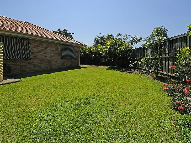 8 Octantis Court, Bridgeman Downs QLD 4035