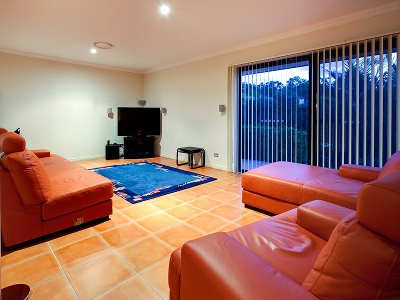 5 Boronia Court, Albany Creek QLD 4035