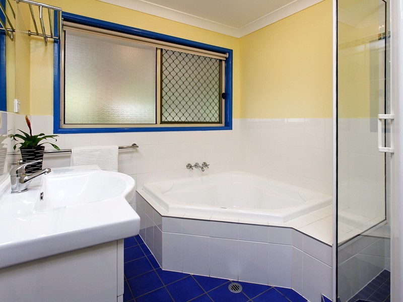 5 Marwood Court, Ferny Hills QLD 4055