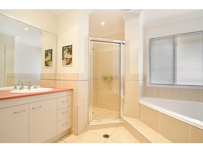 44 Banksia Place, Bridgeman Downs QLD 4035