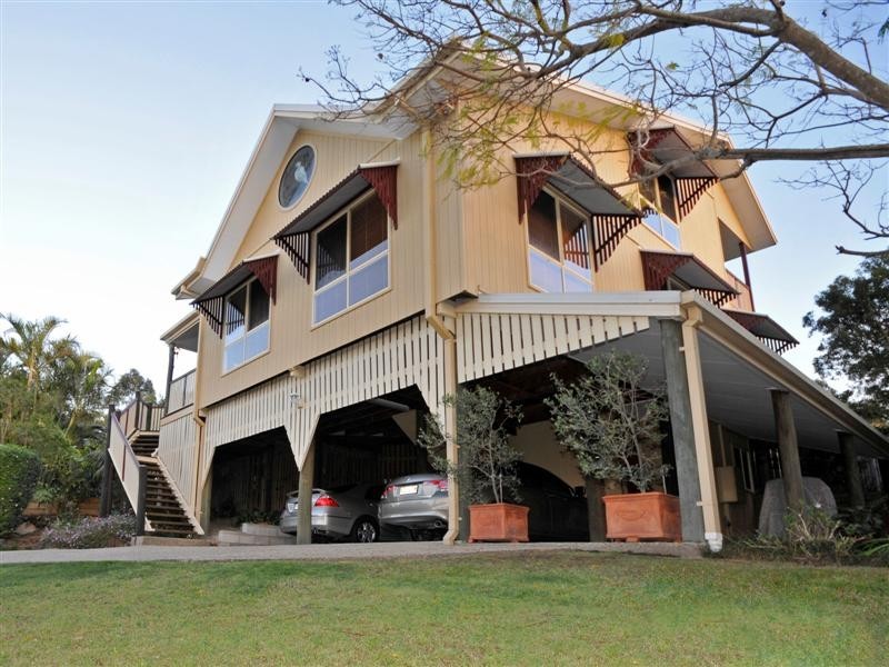 7 Jessica Court, Eatons Hill QLD 4037