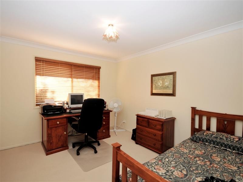 7 Jessica Court, Eatons Hill QLD 4037