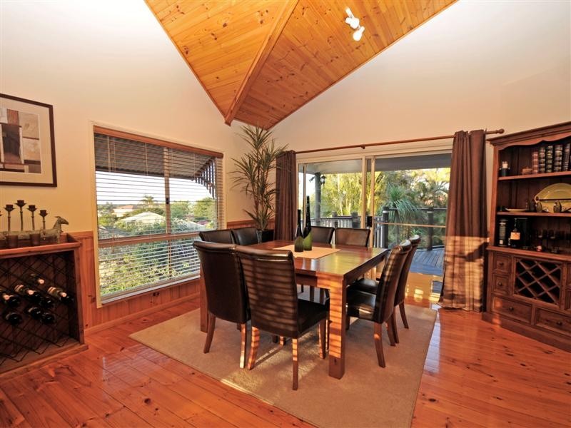 7 Jessica Court, Eatons Hill QLD 4037