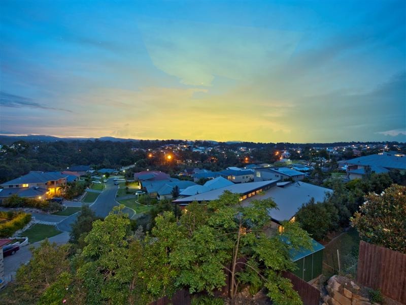 18 Alberic Court, Eatons Hill QLD 4037