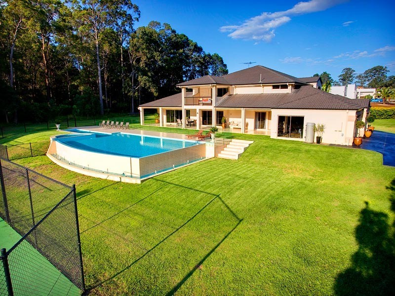 16  Priestley Road, Bridgeman Downs QLD 4035
