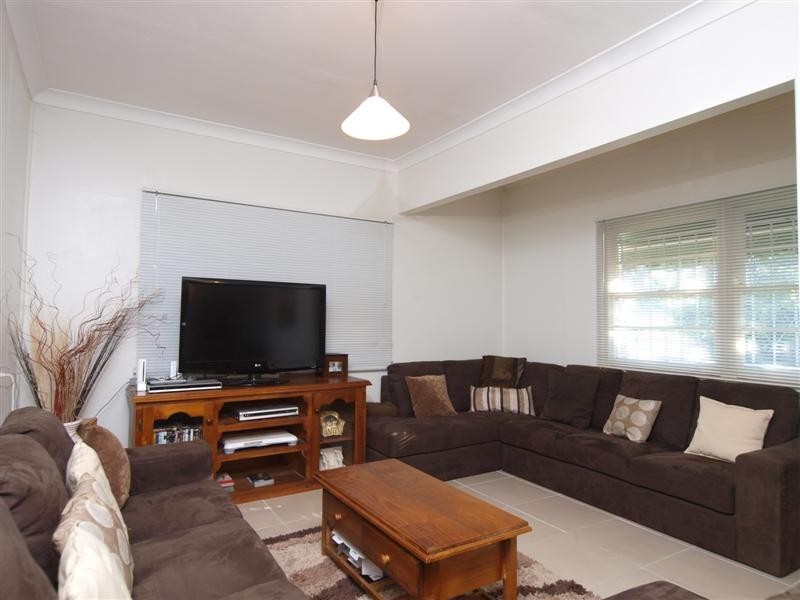 5 WHITFIELD STREET, Virginia QLD 4014