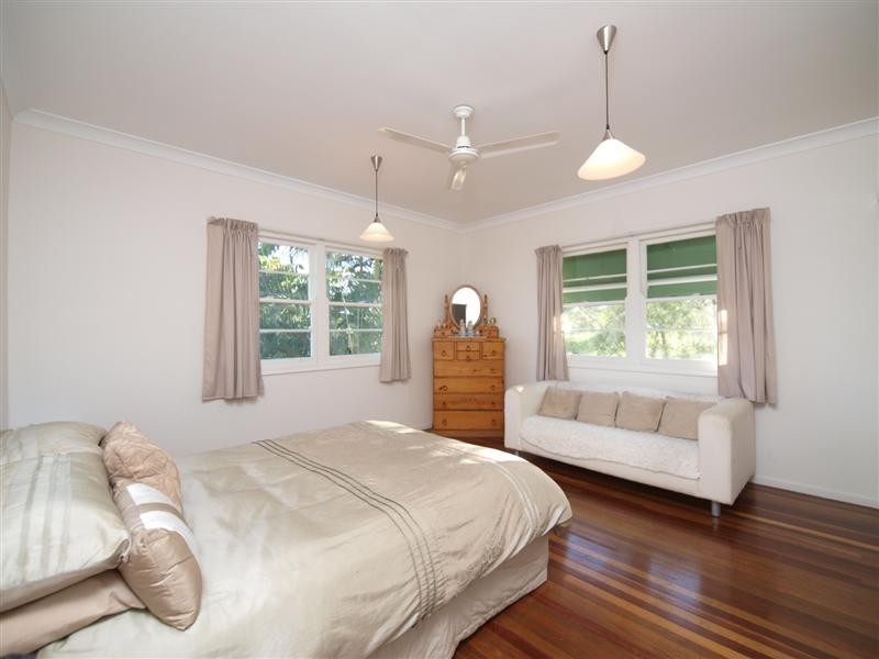 5 WHITFIELD STREET, Virginia QLD 4014