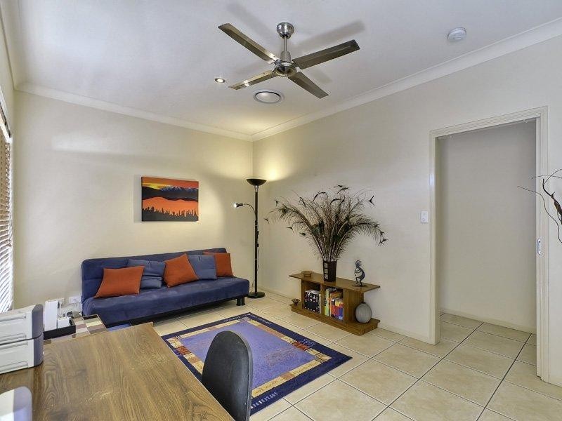 6 Homevale Close, North Lakes QLD 4509