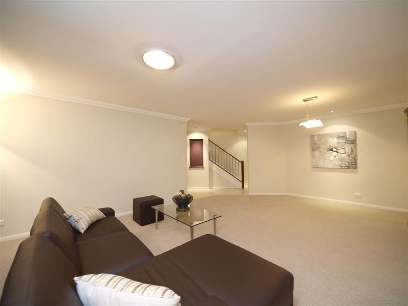 7 Meranti Crescent, Albany Creek QLD 4035