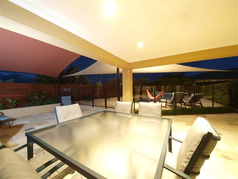 7 Meranti Crescent, Albany Creek QLD 4035