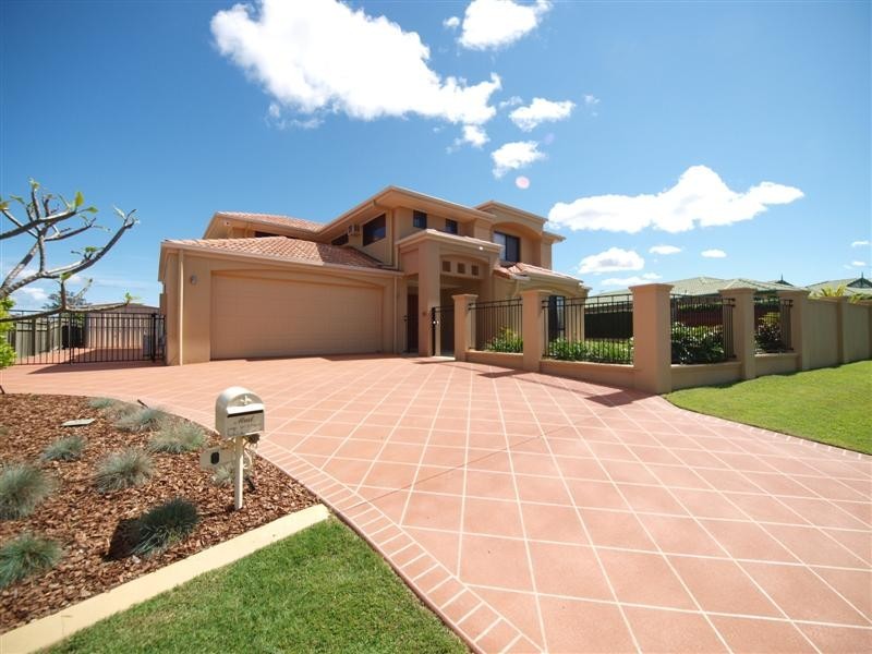 7 Meranti Crescent, Albany Creek QLD 4035