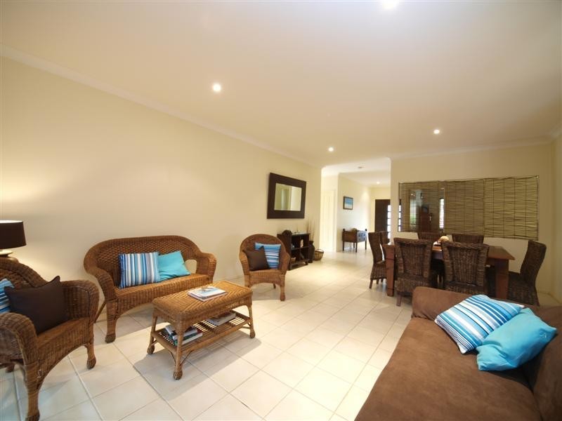 6 Laceflower Crescent, Eatons Hill QLD 4037