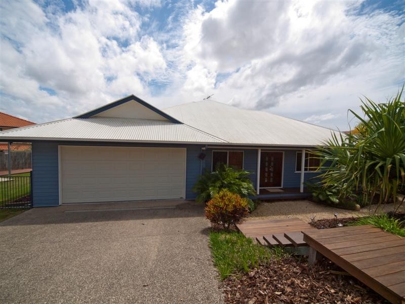 6 Laceflower Crescent, Eatons Hill QLD 4037
