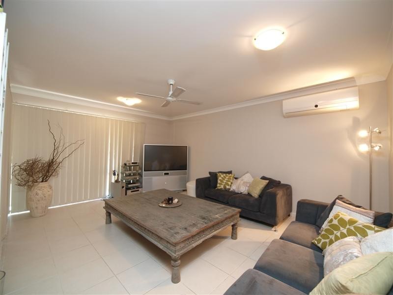 16 Lowai Court, Albany Creek QLD 4035