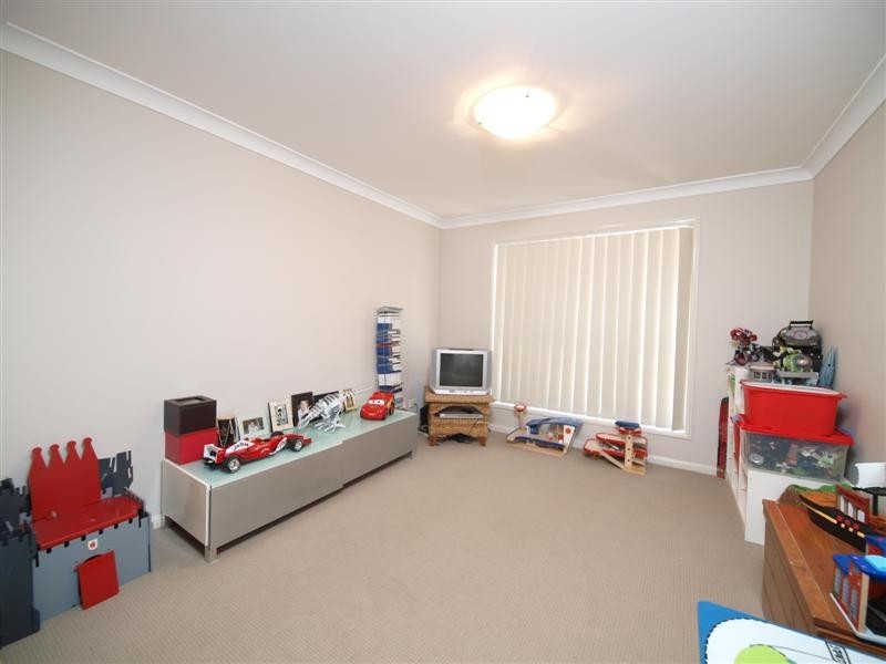 16 Lowai Court, Albany Creek QLD 4035