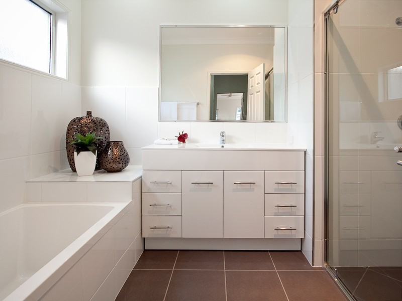 8 Melia Court, Eatons Hill QLD 4037