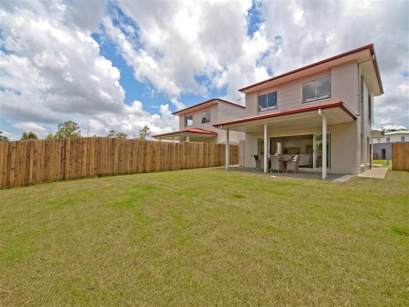 8 Melia Court, Eatons Hill QLD 4037