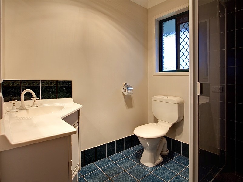 11 Bramble Close, Warner QLD 4500