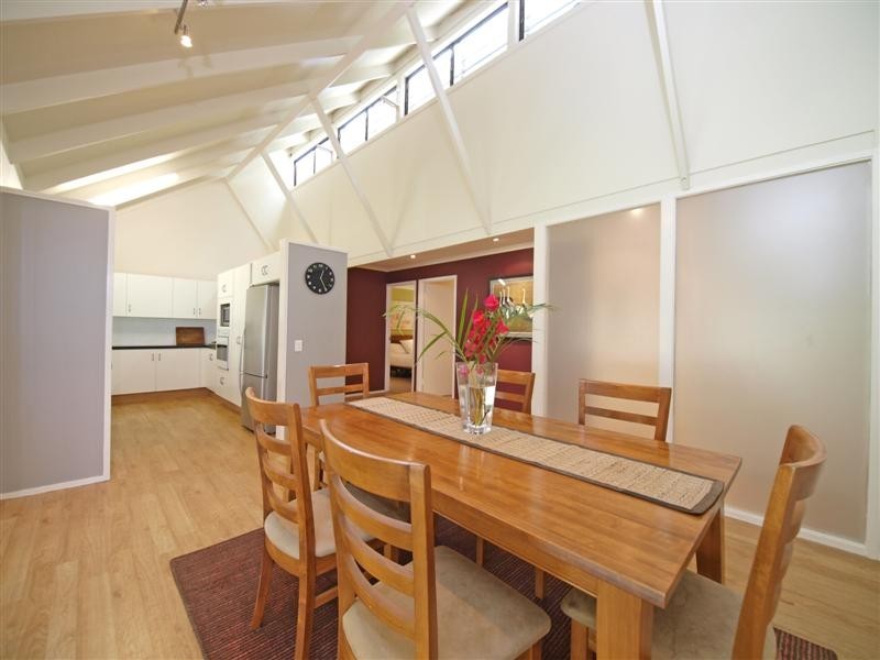 8 Darwin St, Aspley QLD 4034