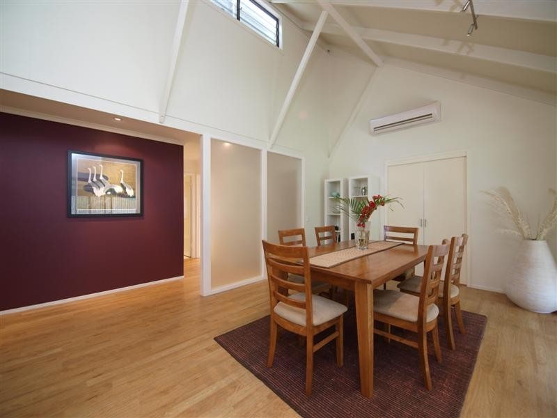 8 Darwin St, Aspley QLD 4034