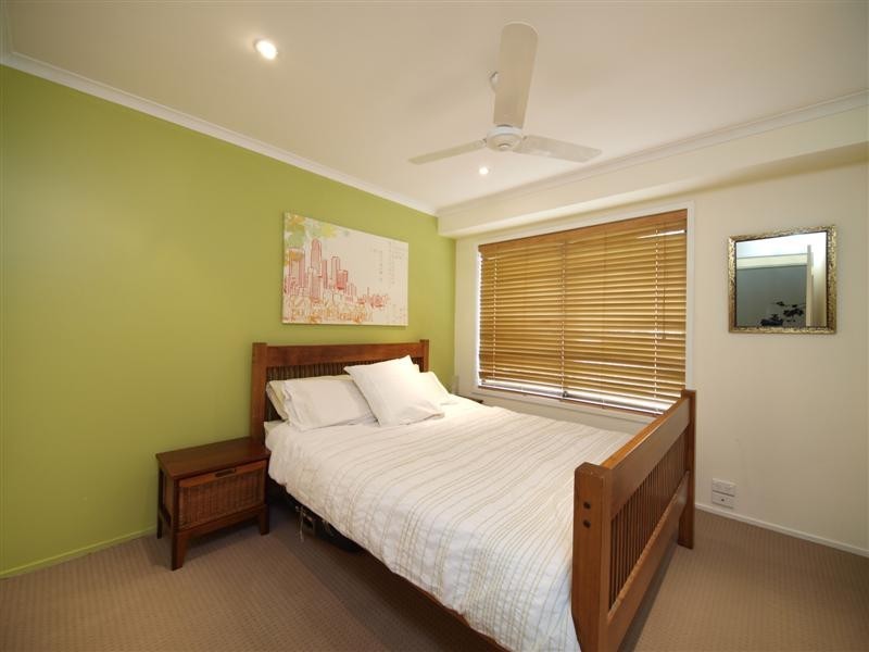 8 Darwin St, Aspley QLD 4034