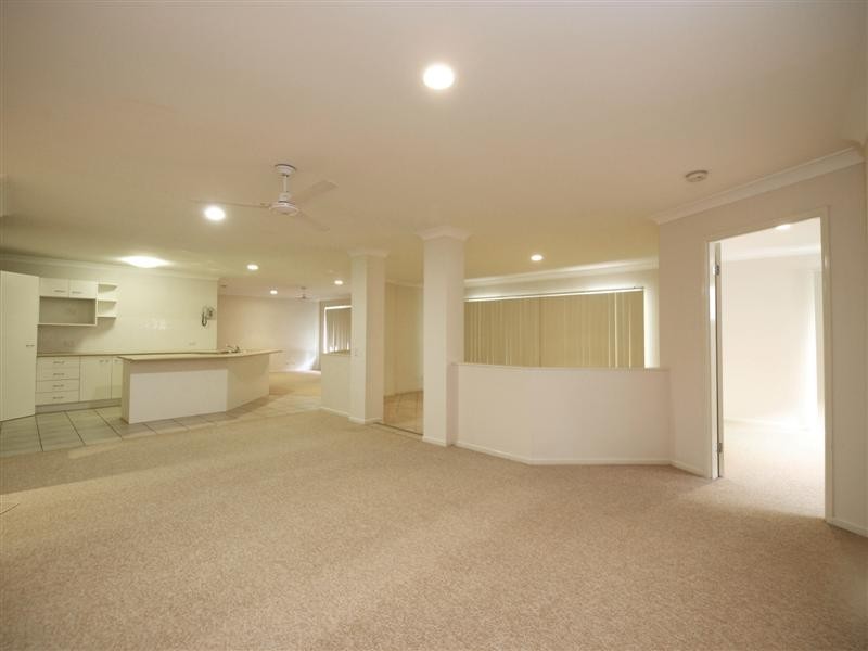 34 Minnelli Place, Mcdowall QLD 4053