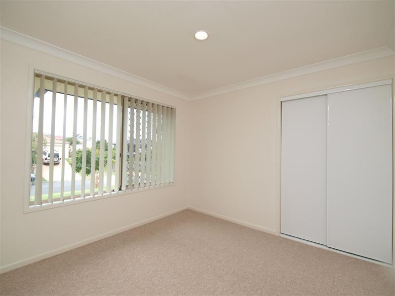 34 Minnelli Place, Mcdowall QLD 4053