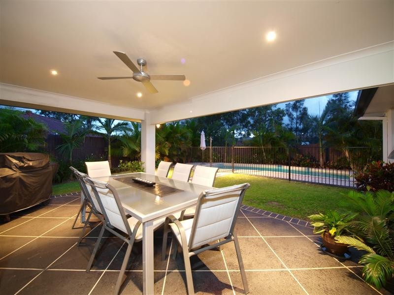 19 Corowa Court, Eatons Hill QLD 4037